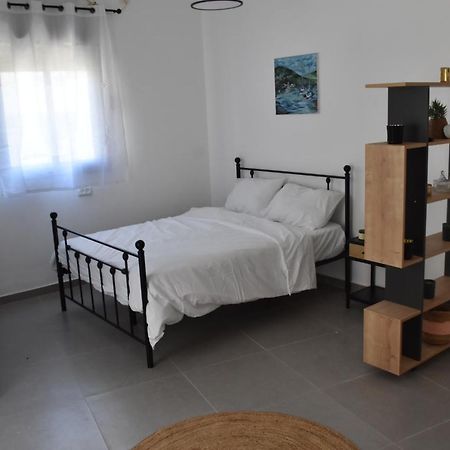 Luxury 2-Room Suite In The Center Of Downtown Haifa Ngoại thất bức ảnh