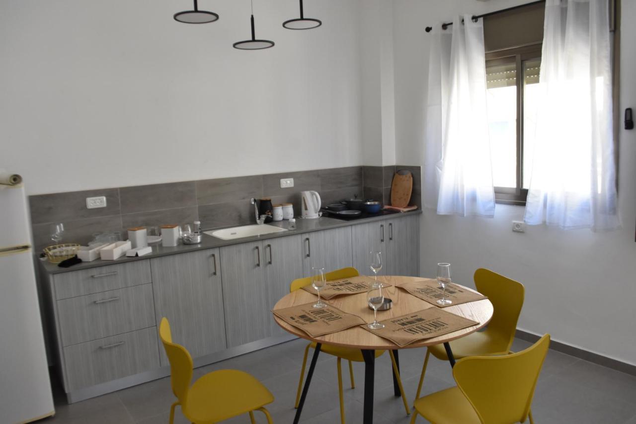 Luxury 2-Room Suite In The Center Of Downtown Haifa Ngoại thất bức ảnh