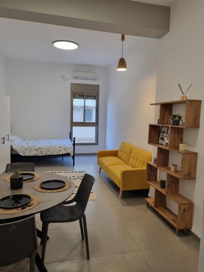 Luxury 2-Room Suite In The Center Of Downtown Haifa Ngoại thất bức ảnh