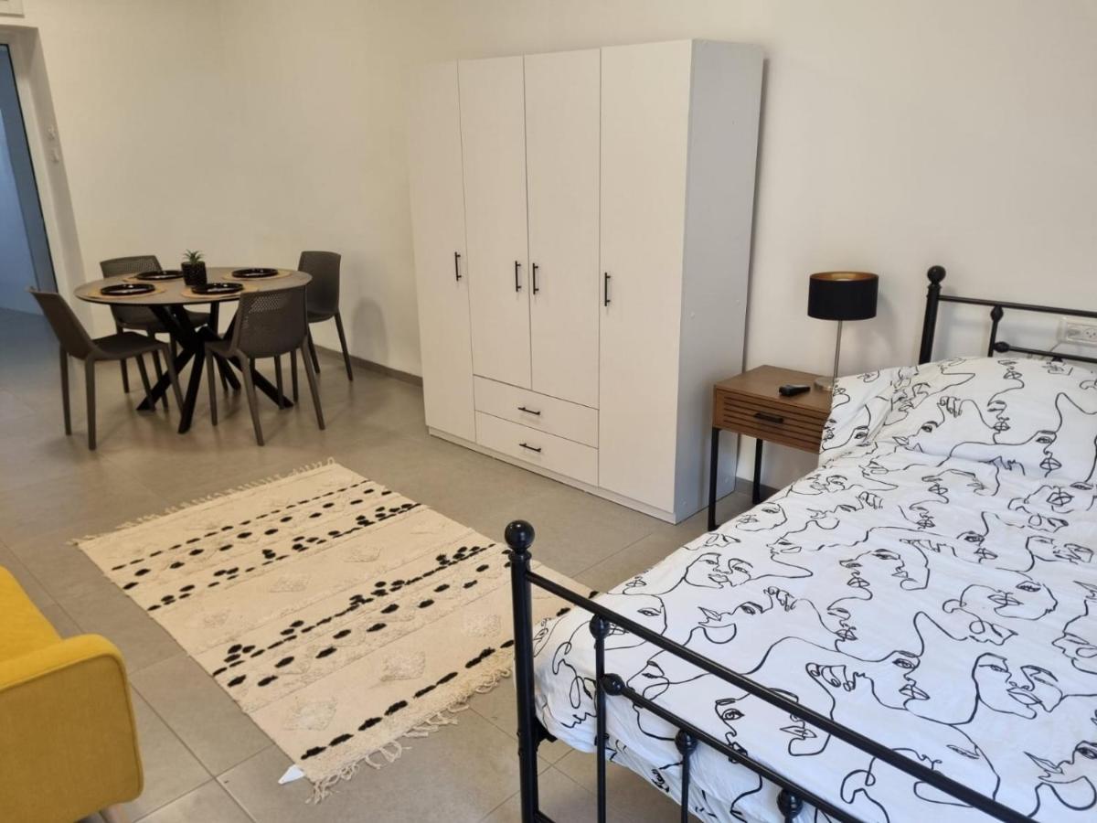 Luxury 2-Room Suite In The Center Of Downtown Haifa Ngoại thất bức ảnh
